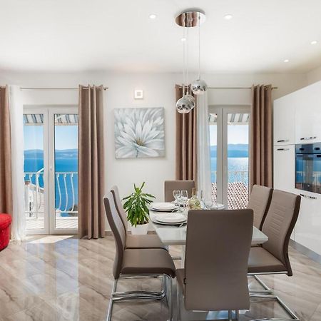Fba Family Beach Apartments Omiš Extérieur photo