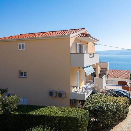 Fba Family Beach Apartments Omiš Extérieur photo
