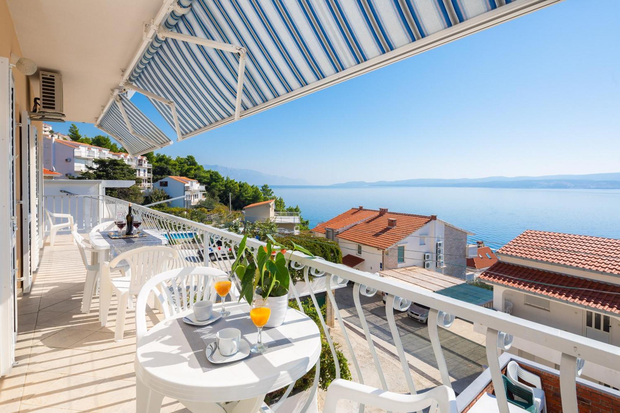 Fba Family Beach Apartments Omiš Extérieur photo
